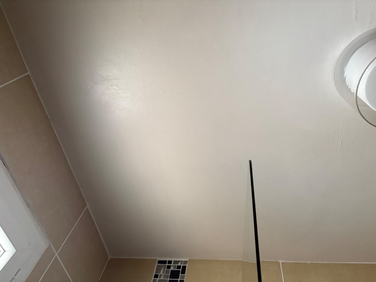 Plafond — Dépoussiérage — Après